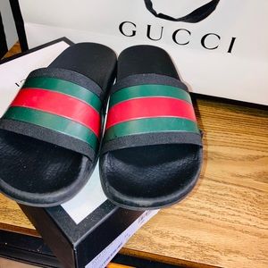 2Y Gucci Slides
